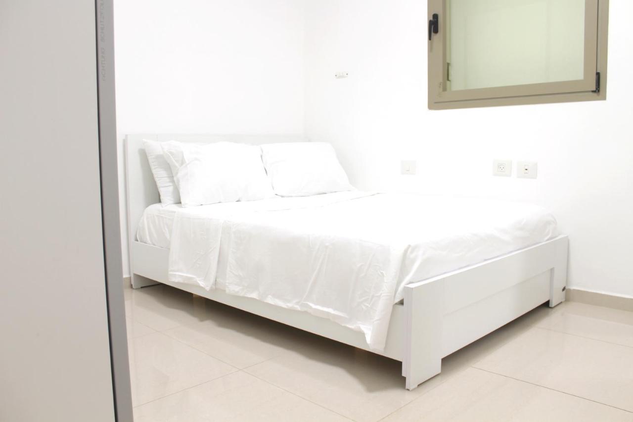 Beach Suite Israel- Best View, Gym, Massage Chair, Low Fee For Off-Site Indoor Pool Spa ביץ סוייט ישראל- נוף ים מאלף, כיסא מסאז, חדר כושר, אפשרות לבריכה מקורה, וספא בתשלום ממש מוזל Ashkelon Exterior photo