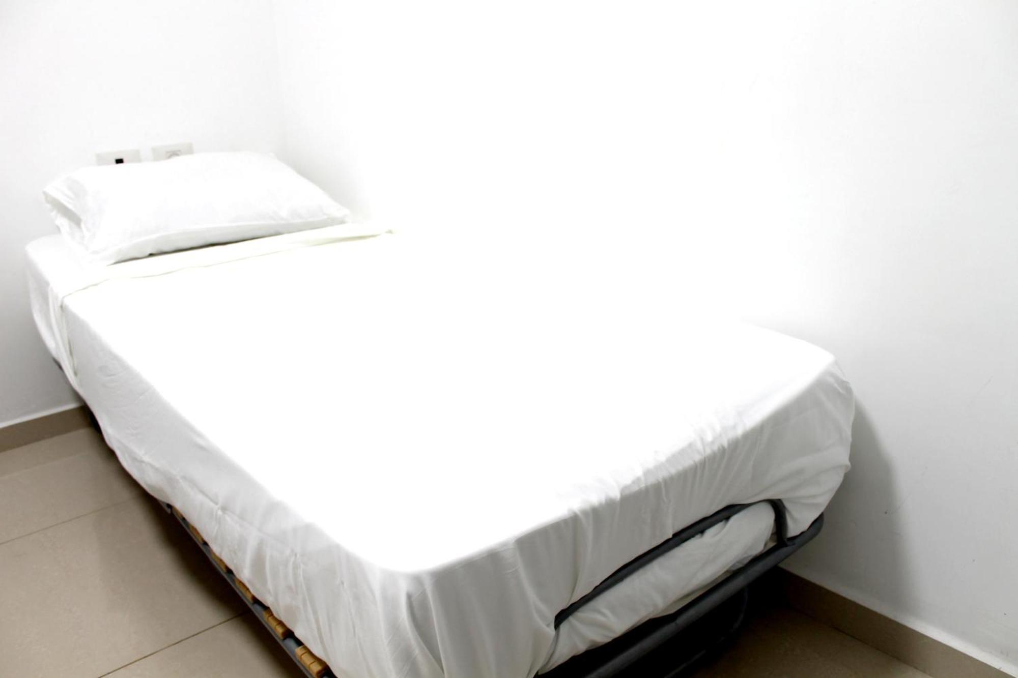 Beach Suite Israel- Best View, Gym, Massage Chair, Low Fee For Off-Site Indoor Pool Spa ביץ סוייט ישראל- נוף ים מאלף, כיסא מסאז, חדר כושר, אפשרות לבריכה מקורה, וספא בתשלום ממש מוזל Ashkelon Exterior photo
