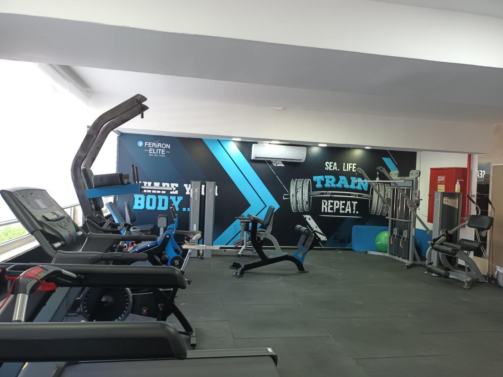 Beach Suite Israel- Best View, Gym, Massage Chair, Low Fee For Off-Site Indoor Pool Spa ביץ סוייט ישראל- נוף ים מאלף, כיסא מסאז, חדר כושר, אפשרות לבריכה מקורה, וספא בתשלום ממש מוזל Ashkelon Exterior photo